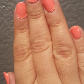 Star Nails Spa - Gel Manicure 4 days after being done. - Nail Salons Near Me - Gilbert, Arizona