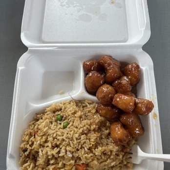 Ruby Thai Kitchen - One Combo (Rice and Mango Chicken) - Thai Near Me - Braintree, Massachusetts