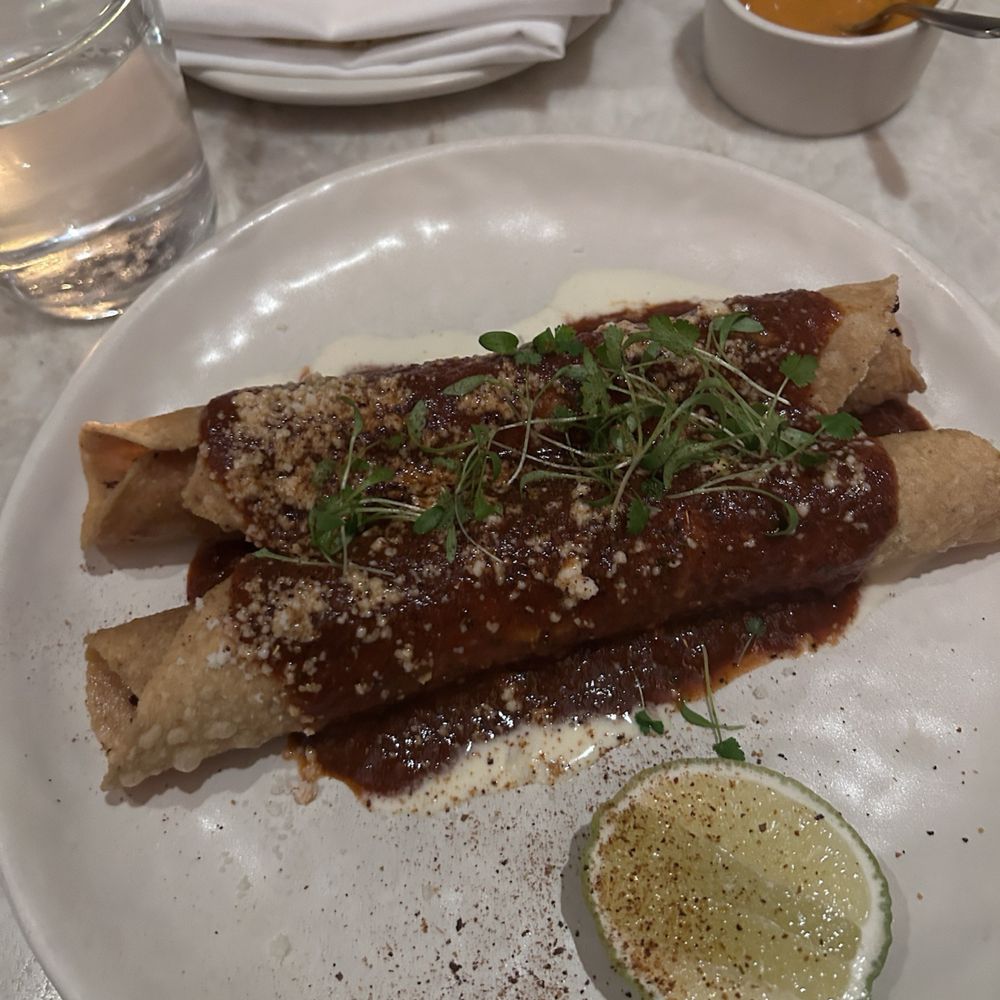 Este - Flautas de Pescado - Seafood Near Me - Austin, Texas Este - Flautas de Pescado - Seafood Near Me - Austin, Texas
