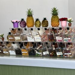 Simon’s Yogurt & Pineapple Whip - Toppings