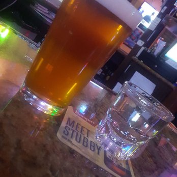 Lucky's - Sports Bars Near Me - Las Vegas, Nevada