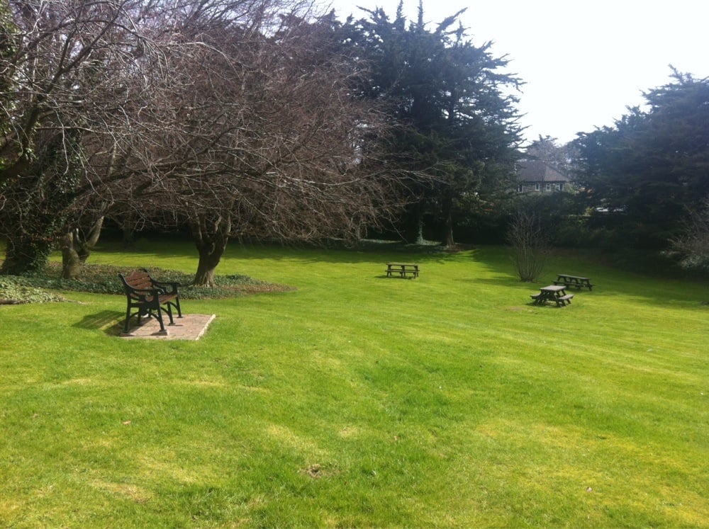 BON SECOURS HOSPITAL Updated September 2024 9 Glasnevin Hill