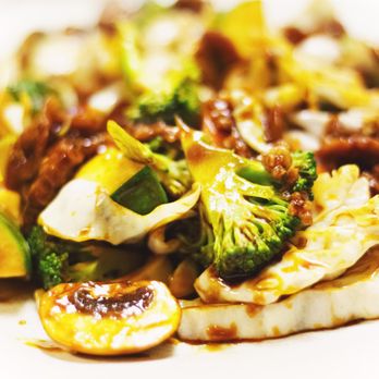 Kung Fu Kitchen - broccoli and other vegetables on a white plate - Chinese Near Me - Wichita Falls, Texas Kung Fu Kitchen - broccoli and other vegetables on a white plate - Chinese Near Me - Wichita Falls, Texas