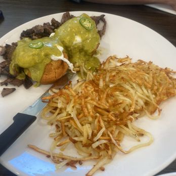 Broken Yolk Cafe - Breakfast & Brunch Near Me - Fullerton, California