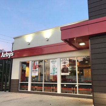Arby's - Store front. - Fast Food Near Me - Miami, Florida