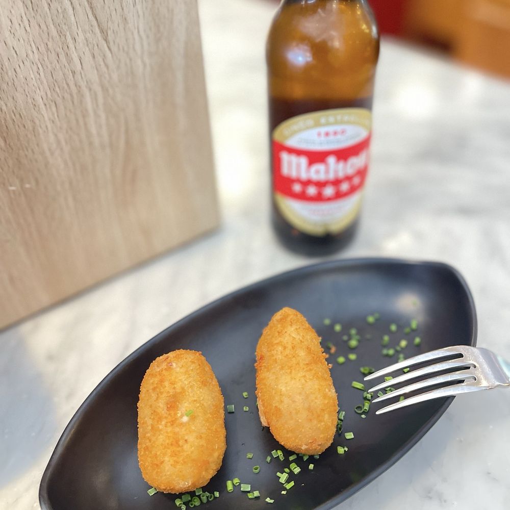 Mercado de la Reina - Croquetas - Tapas/Small Plates Near Me - Madrid, M Mercado de la Reina - Croquetas - Tapas/Small Plates Near Me - Madrid, M