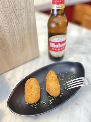 Mercado de la Reina 12 by null