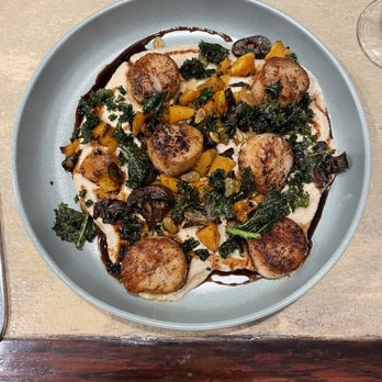 The SaltBox Cafe - Seared scallops, crispy kale, mushrooms, butternut squash - New American Near Me - Kill Devil Hills, North Carolina The SaltBox Cafe - Seared scallops, crispy kale, mushrooms, butternut squash - New American Near Me - Kill Devil Hills, North Carolina
