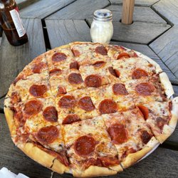 Mutiny Boat Club & Pub