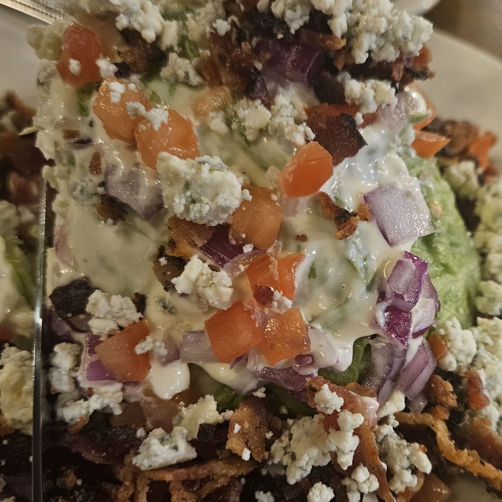 Juniors' - Wedge Salad - American Near Me - Tracy, California