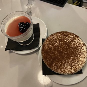 Ristorante Donato - Pana cotta et tiramisu - Italian Near Me - Westmount, Quebec Ristorante Donato - Pana cotta et tiramisu - Italian Near Me - Westmount, Quebec