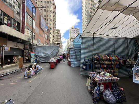 Ladies' Market by null