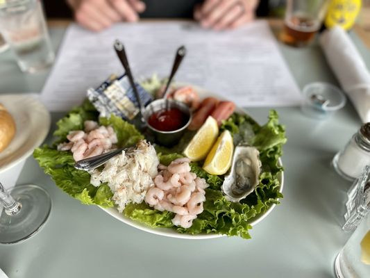 The Tides Wharf & Restaurant by null