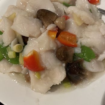 Mu Lan - Fish fillets, I am pretty sure it not frozen fish, very soft. - Taiwanese Near Me - Cambridge, Massachusetts