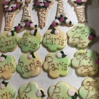 CC's Macarons and Desserts - Macarons Near Me