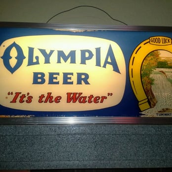 Fremont Vintage Mall - One of many beer signs inside - Used, Vintage & Consignment Near Me - Seattle, Washington Fremont Vintage Mall - One of many beer signs inside - Used, Vintage & Consignment Near Me - Seattle, Washington