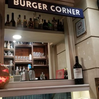 Burger Corner - Bar area. - Burgers Near Me - Puebla, PUE Burger Corner - Bar area. - Burgers Near Me - Puebla, PUE