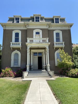 Phillips Mansion by null