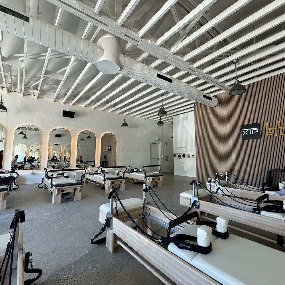 Gorgeous studio space & reformers! Gorgeous studio space & reformers!