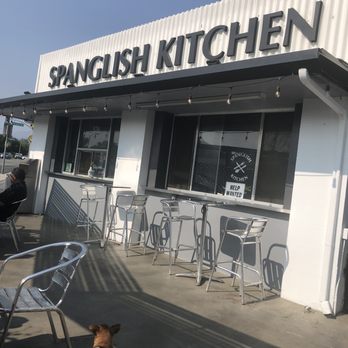 Spanglish Kitchen - Restaurant seating area. - Mexican Near Me - Alhambra, California
