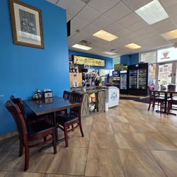 Somerset Pizza - Seating