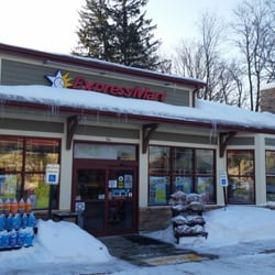 Express Mart - Great crew of people.