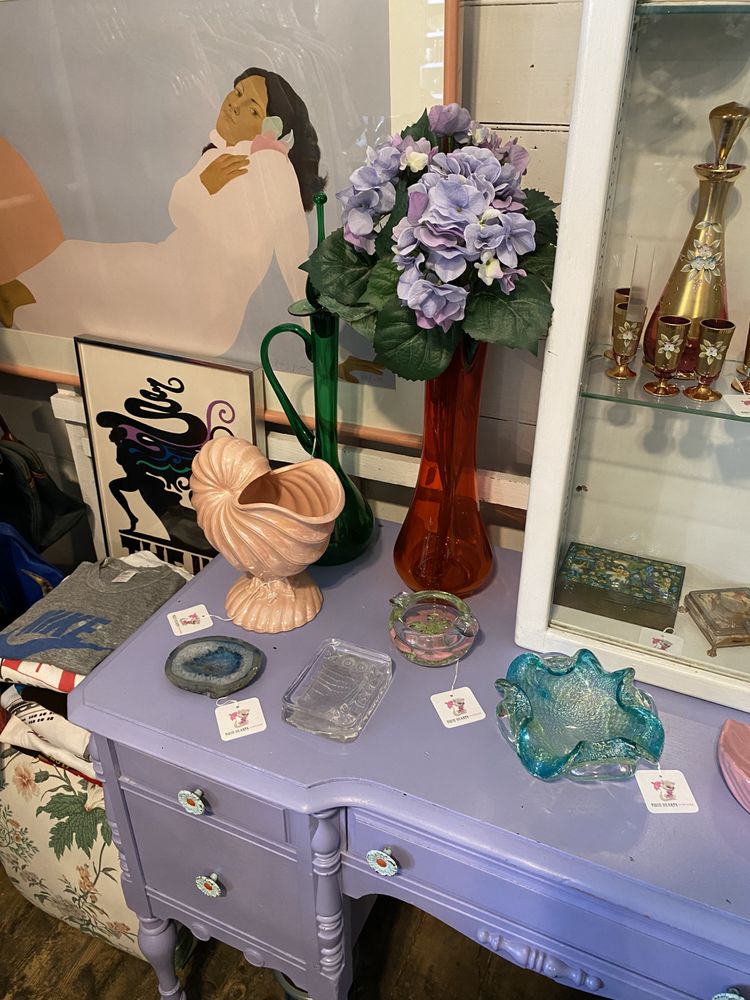 TWIN HEARTS VINTAGE Updated October 2024 66B Jobs Ln, Southampton