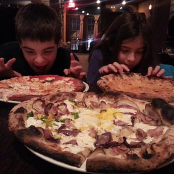 Dough - Great Pizza!! Kids had a enjoyed this place! - Pizza Near Me - Fairfield, New Jersey