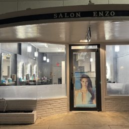 Exterior outside entrance of Salon Enzo - West Palm Beach, Florida Exterior outside entrance of Salon Enzo - West Palm Beach, Florida