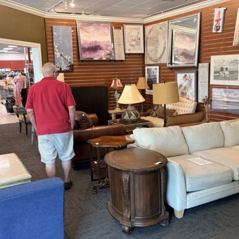 Turn Style Consignment - Used, Vintage & Consignment Near Me - Scottsdale, Arizona