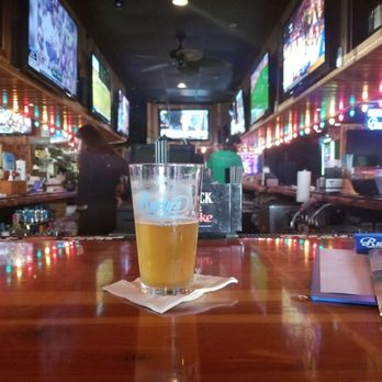 Rusty's Raw Bar and Grill - Naples - Momentum IPA - Bars Near Me - Naples, Florida