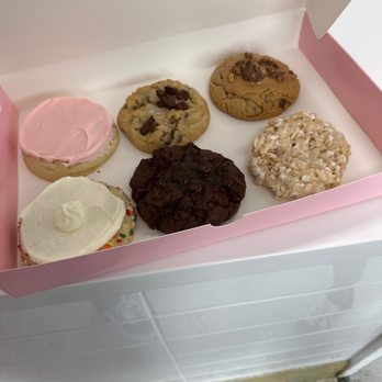 Crumbl - Downey - Bakeries Near Me - Downey, California Crumbl - Downey - Bakeries Near Me - Downey, California