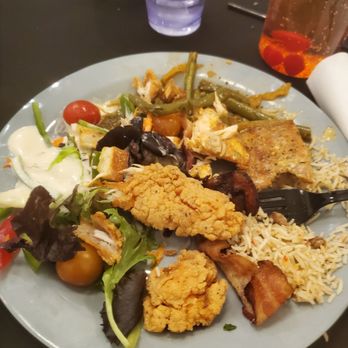 Illusions Restaurant and Bar - Cocktail Bars Near Me - Glen Burnie, Maryland
