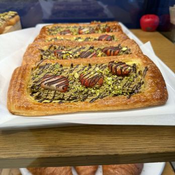 Paris Baguette - Coffee & Tea Near Me - San Gabriel, California Paris Baguette - Coffee & Tea Near Me - San Gabriel, California