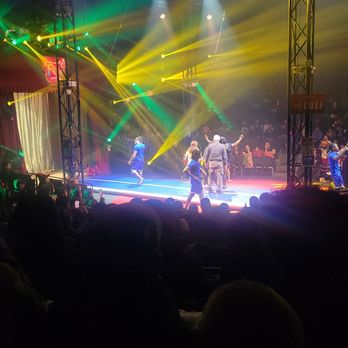 FLIP CIRCUS - Updated January 2025 - 26 Photos & 14 Reviews - 8000 Mall