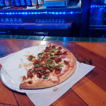 Leftys Tavern - Great 14 inch Pizza - Chicken Wings Near Me - Erie, Pennsylvania Leftys Tavern - Great 14 inch Pizza - Chicken Wings Near Me - Erie, Pennsylvania