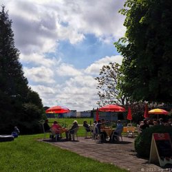 Hetlinger Schanze - Café in Schanzennähe (06/2017)
