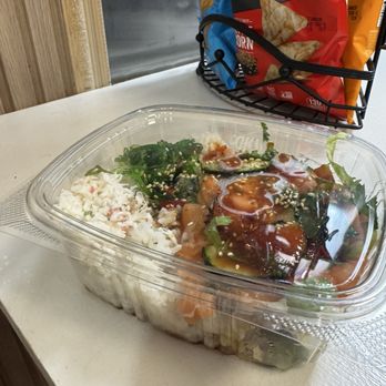 Roll and Grill - Medium poke bowl - Poke Near Me - El Segundo, California