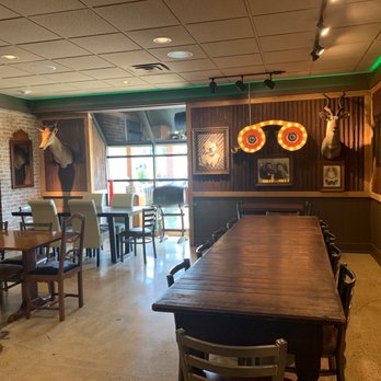 Naaman's BBQ - Barbeque Near Me - Texarkana, Texas