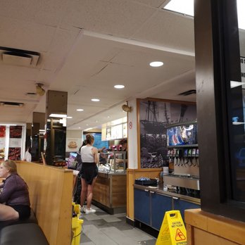 Harvey's - Fast Food Near Me - Etobicoke, Ontario