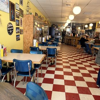 The Burger Dive - Inside - Burgers Near Me - Billings, Montana