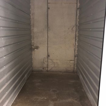 Hawai'i Self Storage - Kapolei West - 5 feet going in and 10 feet high storage space - Self Storage Near Me - Kapolei, Hawaii