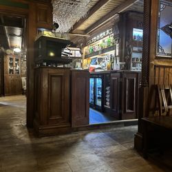 Hotham Arms - Entrance / bar