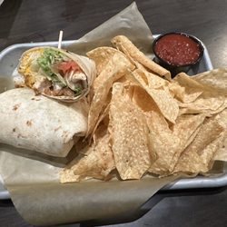Buffalo Wild Wings - Buffalos chicken wrap