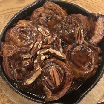 Batch Local Kitchen - Cast Iron Pecan Cinnamon Rolls - Cocktail Bars Near Me - West Palm Beach, Florida Batch Local Kitchen - Cast Iron Pecan Cinnamon Rolls - Cocktail Bars Near Me - West Palm Beach, Florida