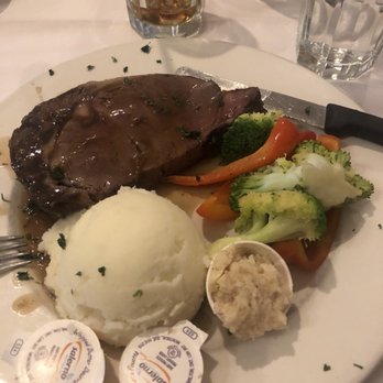 Canadiana Restaurant - Medium slice of prime rib - Canadian (New) Near Me - Etobicoke, Ontario
