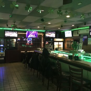 FLASHBACKS - A shot of the bar with everyone out of the camera's view (except my buddy). - Sports Bars Near Me - LESTER, Pennsylvania