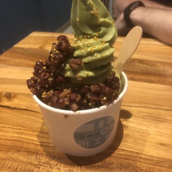 Ho Ho Té - matcha soft serve with red bean - Bubble Tea Near Me - New York, New York Ho Ho Té - matcha soft serve with red bean - Bubble Tea Near Me - New York, New York