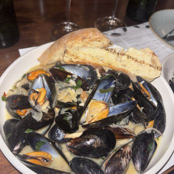 Sixty Vines - Las Olas - Mussels - Wine Bars Near Me - Fort Lauderdale, Florida