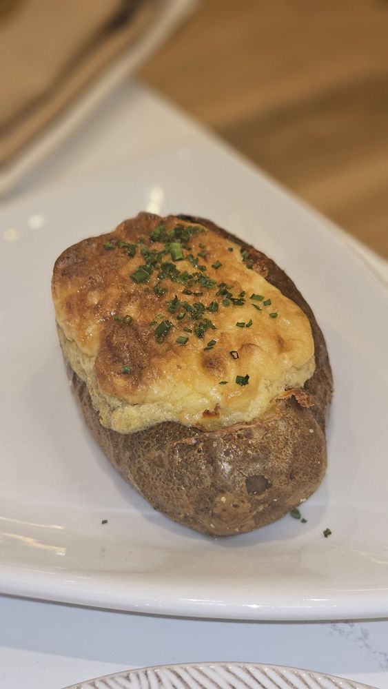 Riverdance Restaurant Logo